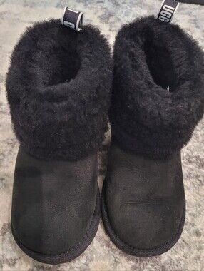 Toddler Girl UGGs Size 10